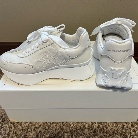 Alexander McQueen Sprint Runner Seal Quilted Sneaker - Picture 3 of 4